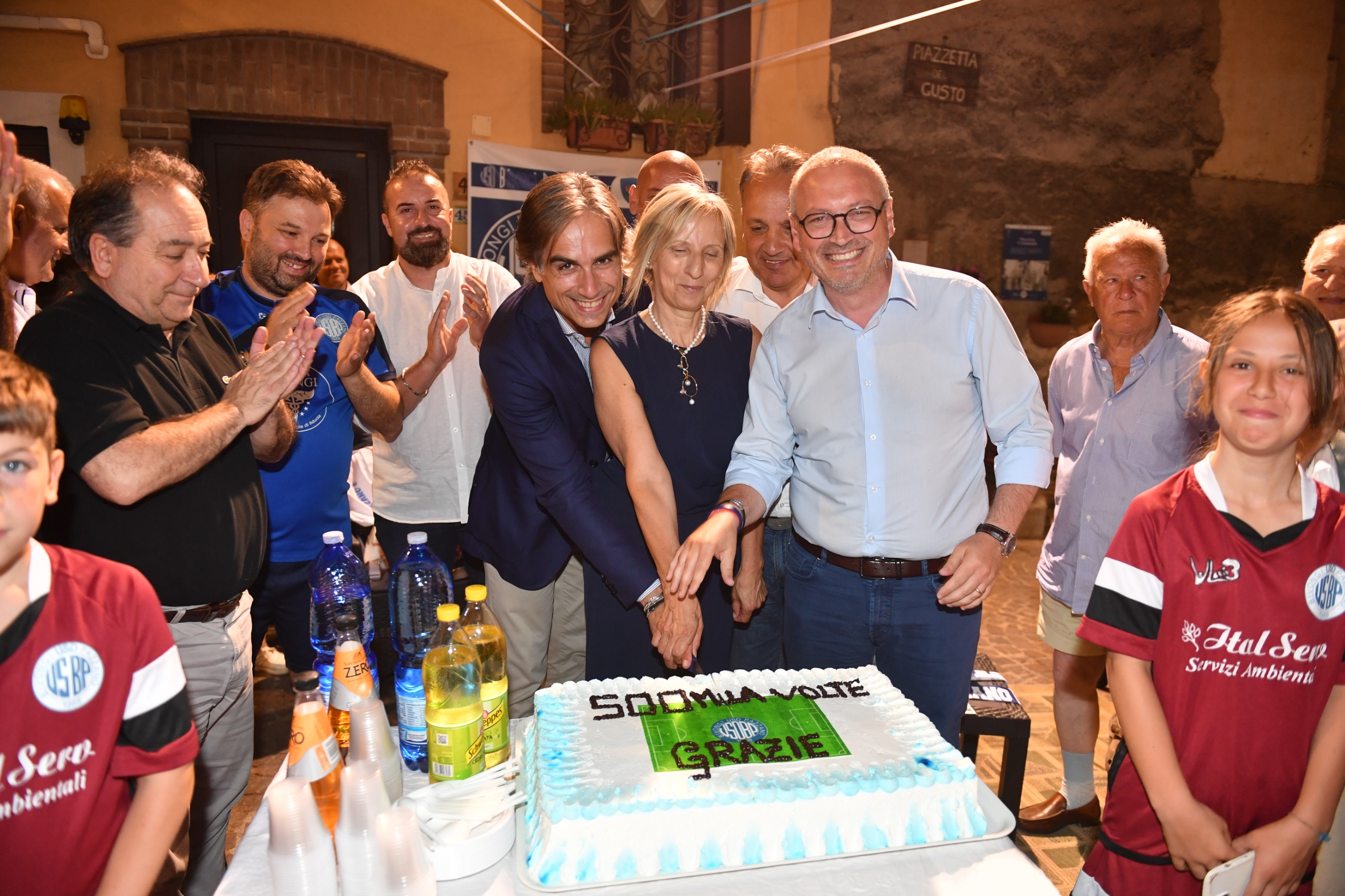 Immagine di copertina per Investimenti della Metrocity nella Vallata dello Stilaro: 500 mila euro per il campo di Bivongi, 800 mila euro per l\'auditorium