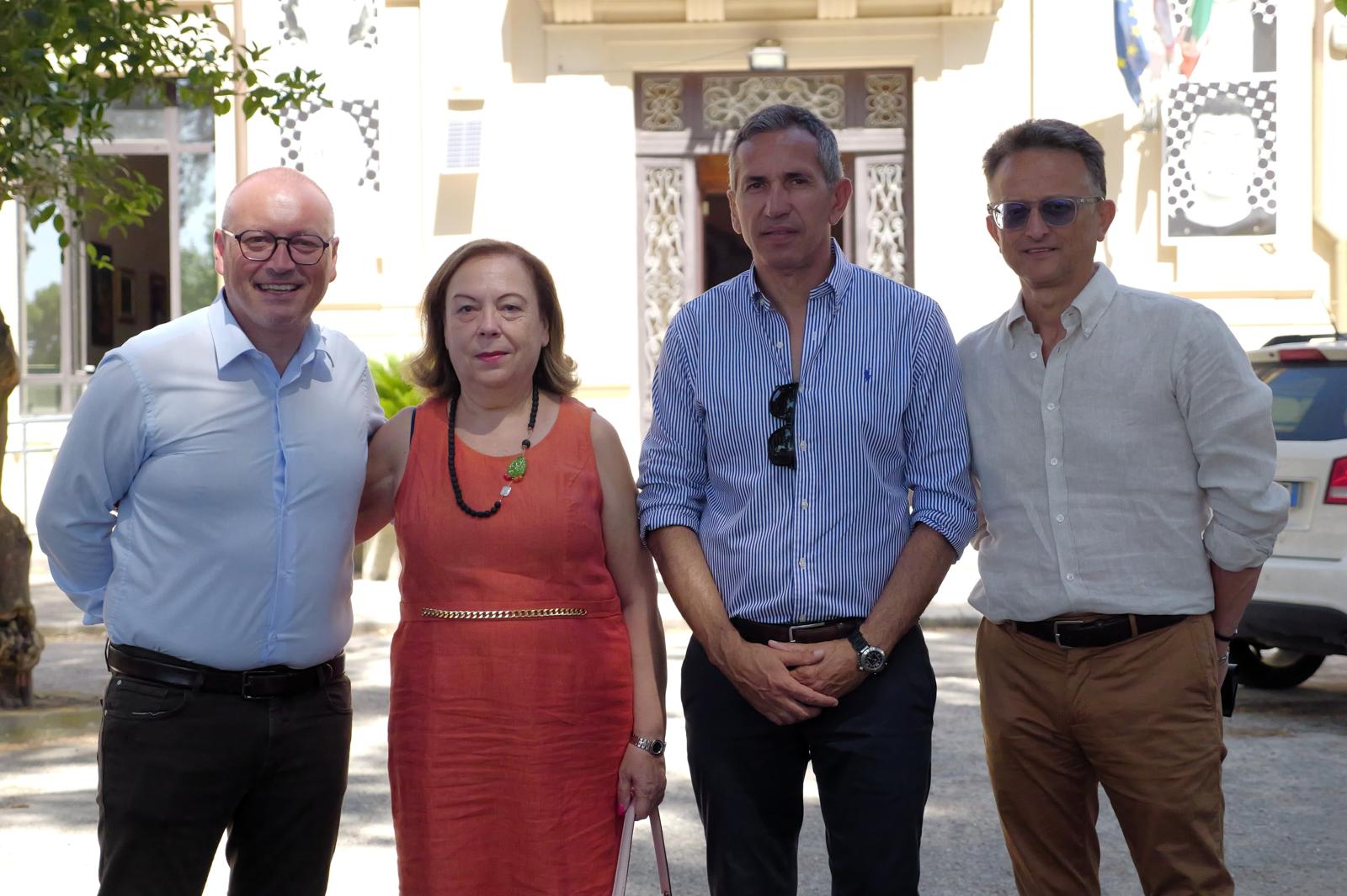 Immagine di copertina per La Citt Metropolitana ha consegnato i lavori per l\'adeguamento dei locali del Liceo Classico Oliveti di Locri