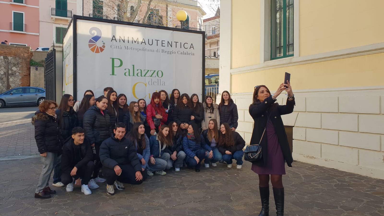Immagine di copertina per La mostra SalvArti conquista le scuole reggine: tanti gli istituti coinvolti nel percorso di visita guidata