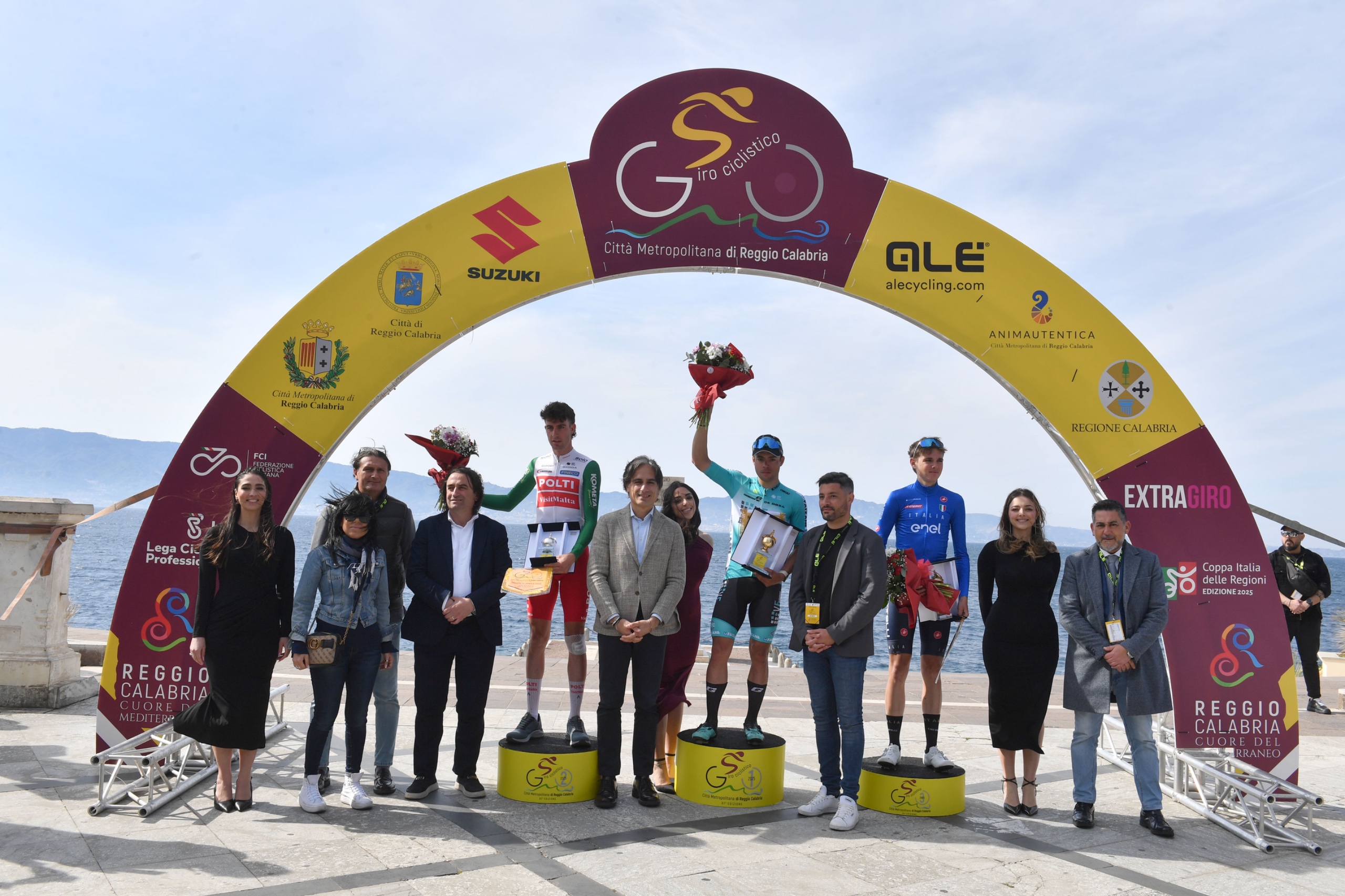 Concluso il Giro Ciclistico della Citt� Metropolitana. Colnaghi trionfa sul Lungomare tra l\'entusiasmo dei reggini
