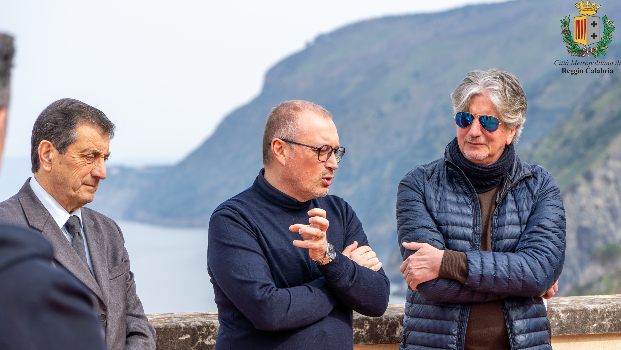 Palazzo Ducale dei Ruffo, sopralluogo del sindaco metropolitano facente funzioni Carmelo Versace: �Riaprirlo e restituirlo alla comunit�