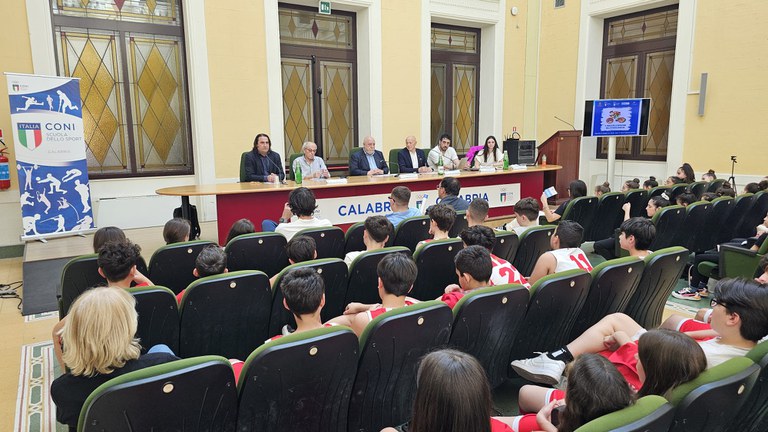 A Palazzo Alvaro la Metrocity con il Coni per una tavola rotonda sul ruolo della nutrizione nell�attivit� sportiva