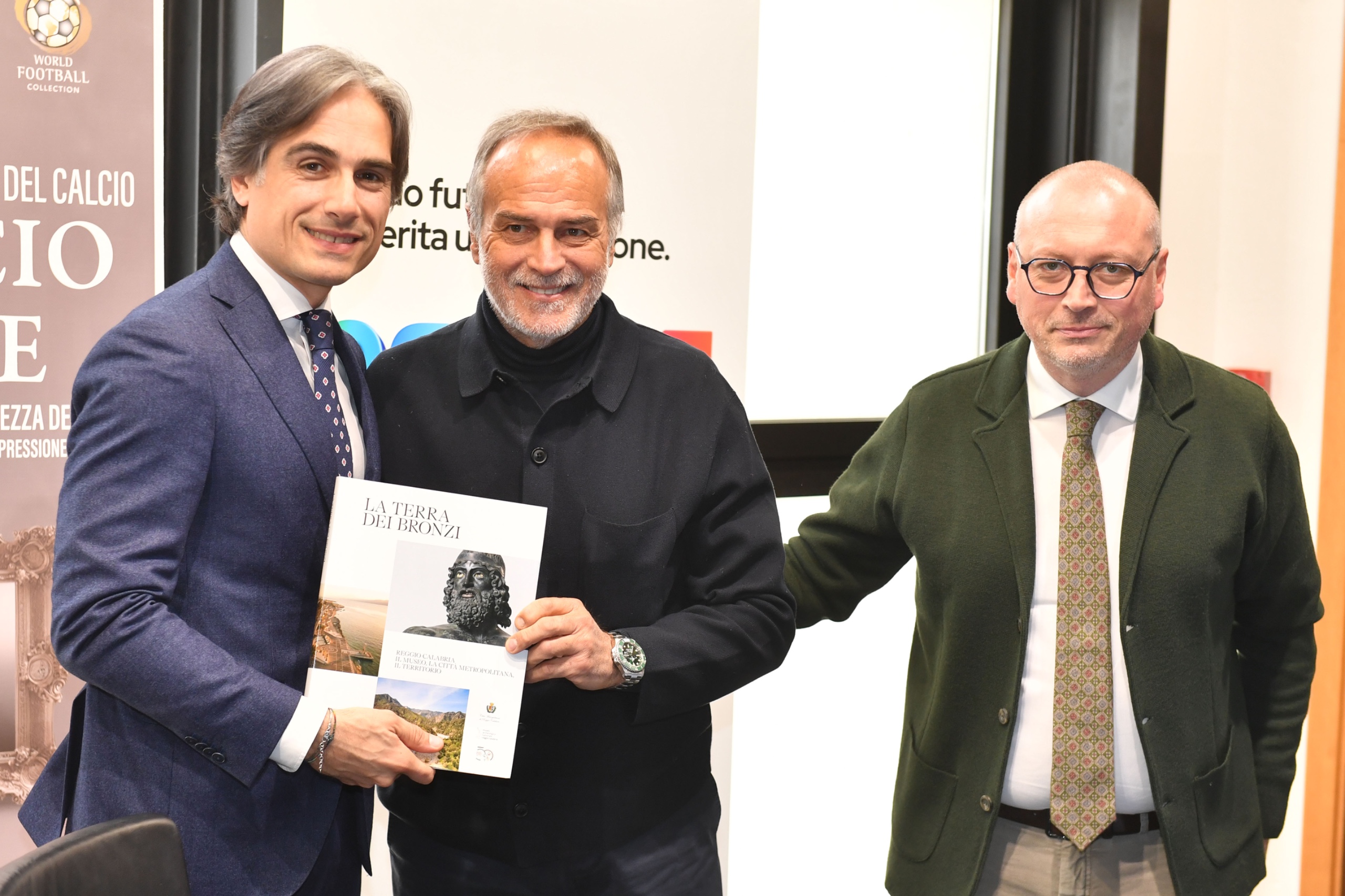 I campioni del mondo Antonio Cabrini e Gianluca Zambrotta protagonisti con la Citt� Metropolitana di Reggio Calabria dell�incontro �Il Calcio � Arte�